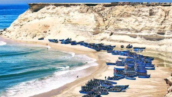 مشروع سياحي يهدد مصدر رزق صيادي قرية “لاساركا”