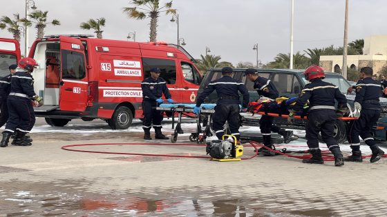 بحضور والي الجهة، أسرة الوقاية المدنية تحتفل بيومها العالمي بساحة المشور بالعيون