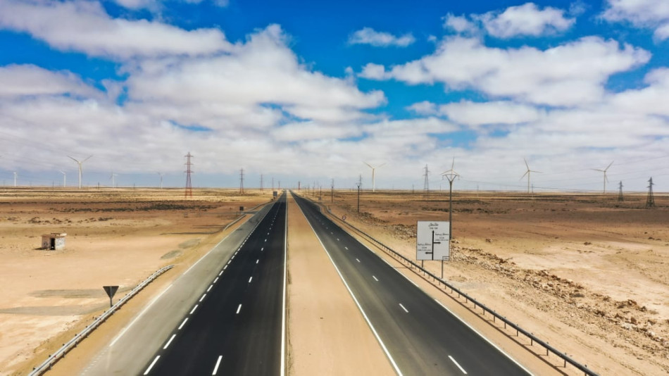 الطريق الرابط بين تيزنيت الداخلة