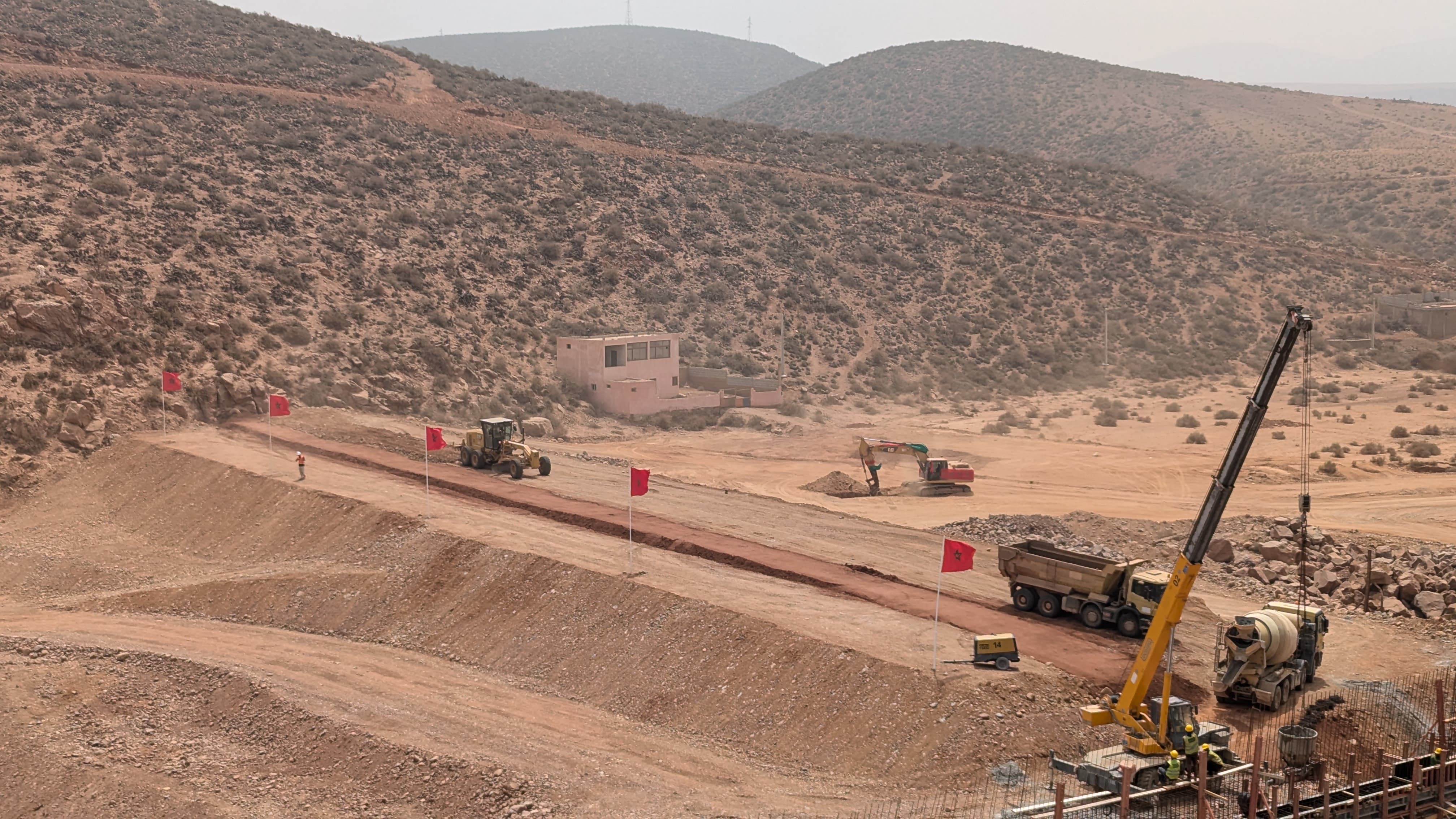 انطلاق بناء سد تكريانات بسيدي إفني .. خطوة نحو حماية الإقليم من الفيضانات و تعزيز للتنمية الإقتصادية