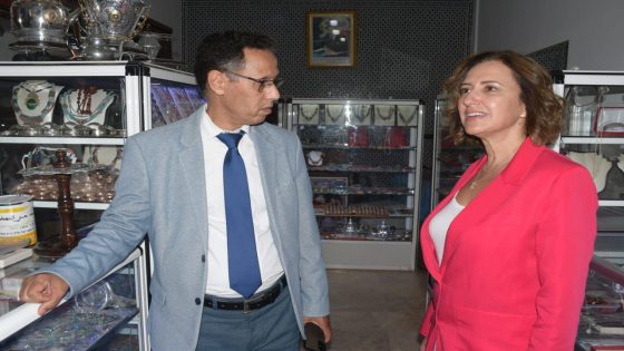 لحسن السعدي ينوه بمجهودات بوديجة في تطوير قطاع الصناعة التقليدية بجهة العيون