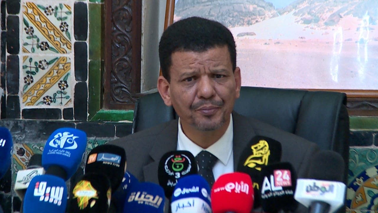 اعتراف غير مسبوق من قيادي بـ“البوليساريو”.. نتفاوض مع المغرب حول مقترح مُفصل للحكم الذاتي مكون من 38 صفحة تحت إشراف الأمم المتحدة والإدارة الأمريكية