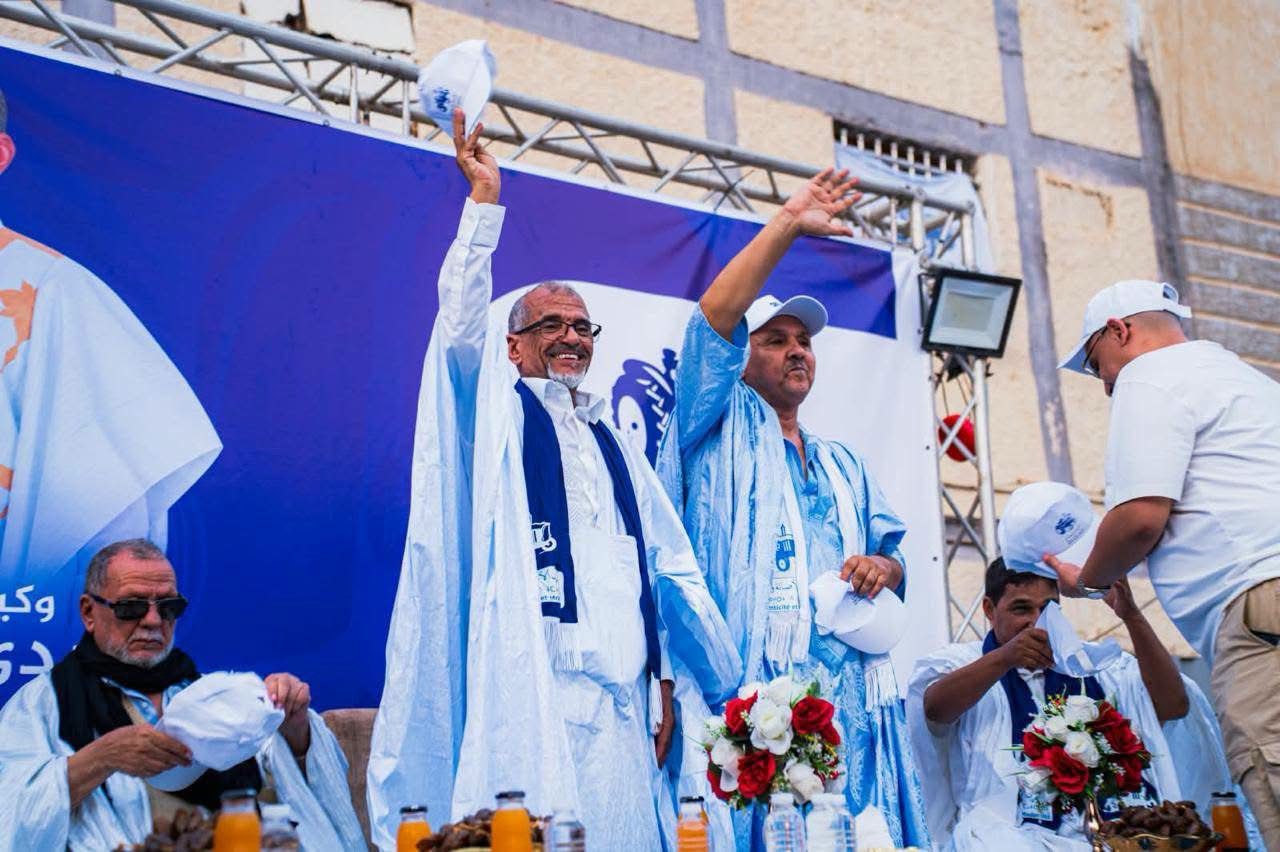 بعد غياب ترك التساؤل .. محمد سالم الجماني يلفت الانتباه بحضور جماهيري لافت بالعيون