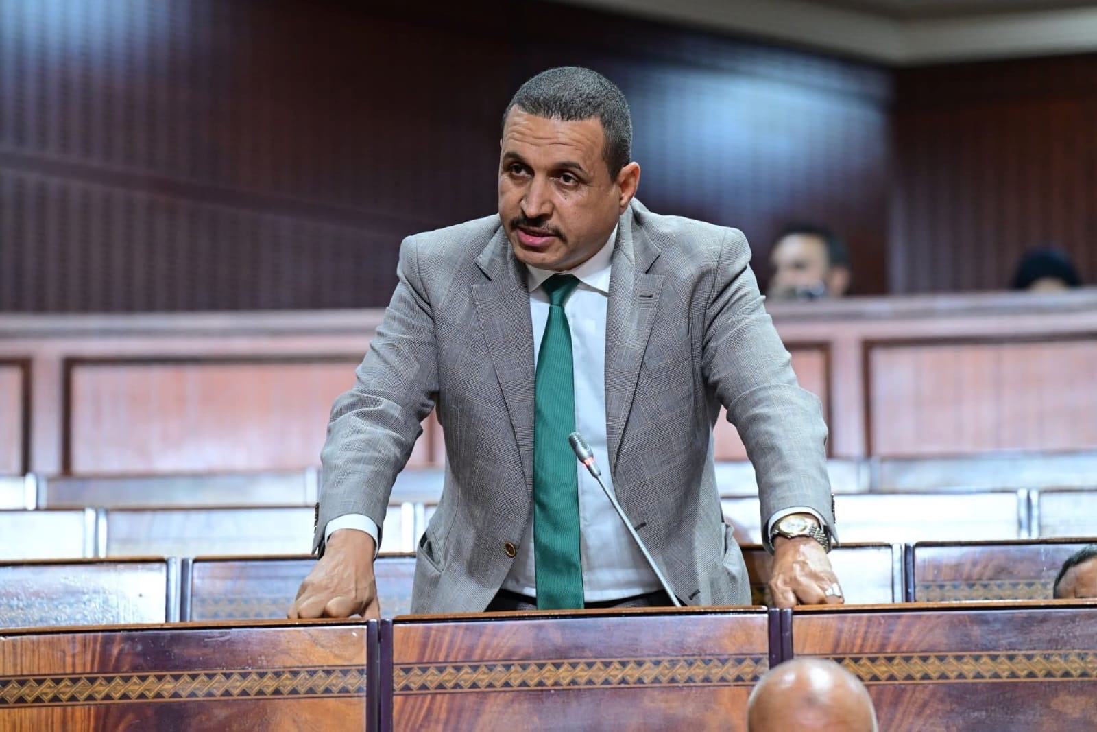 الداخلة في قلب المؤسسة التشريعية .. مبارك حمية يجدد حضوره في مكتب مجلس النواب