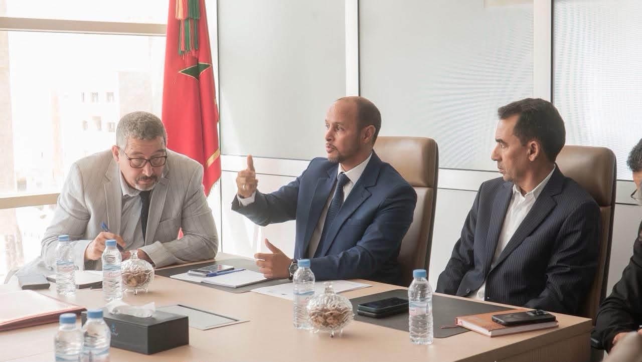 وكالة الحوض المائي بالعيون تطلق مشروعاً معلوماتياً لتعزيز تدبير الموارد المائية بالأقاليم الجنوبية