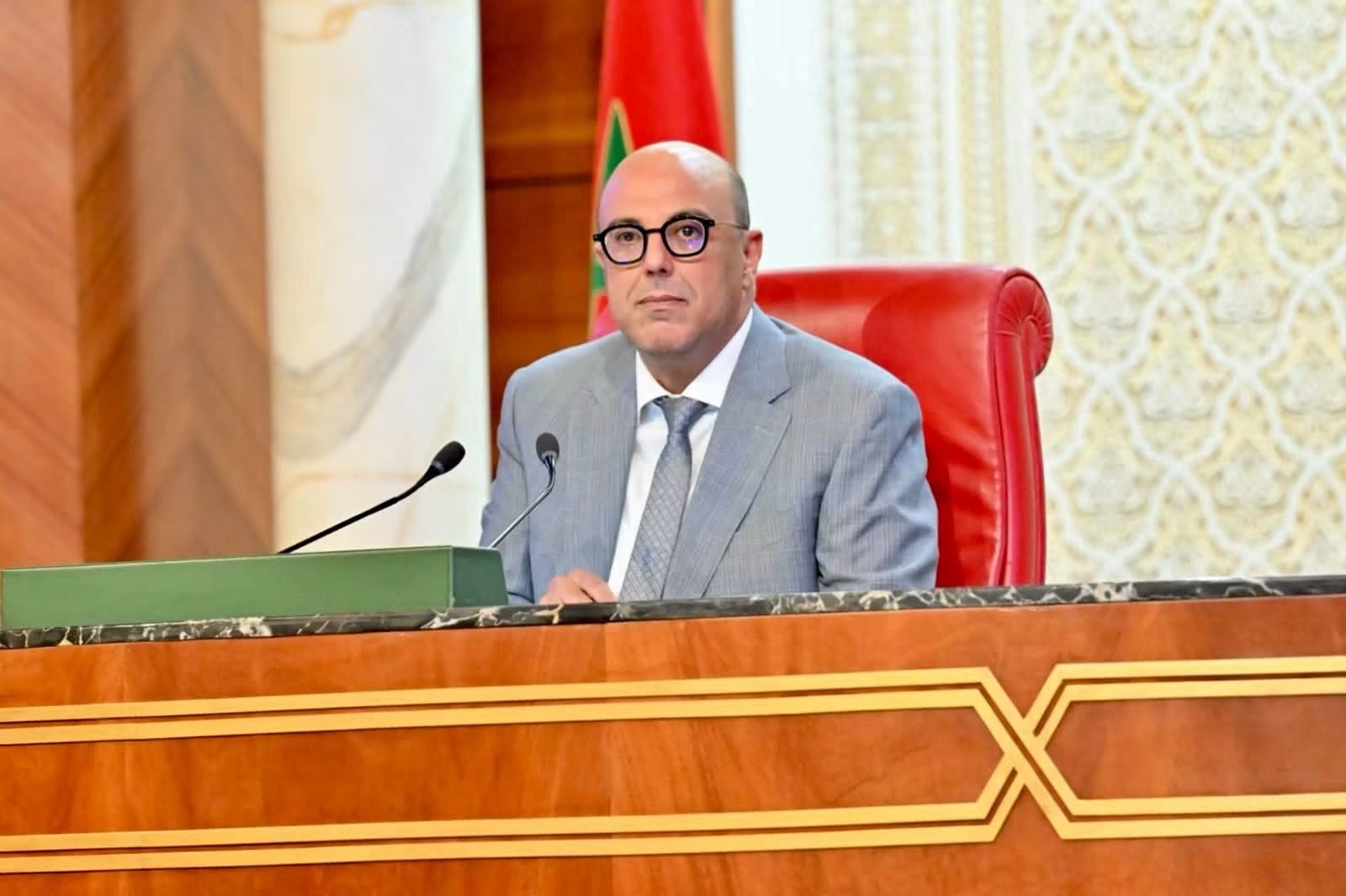 الحكومة في ضيافة مجلس ولد الرشيد .. رئيس مجلس المستشارين يقود جلسة مناقشة البرنامج الحكومي